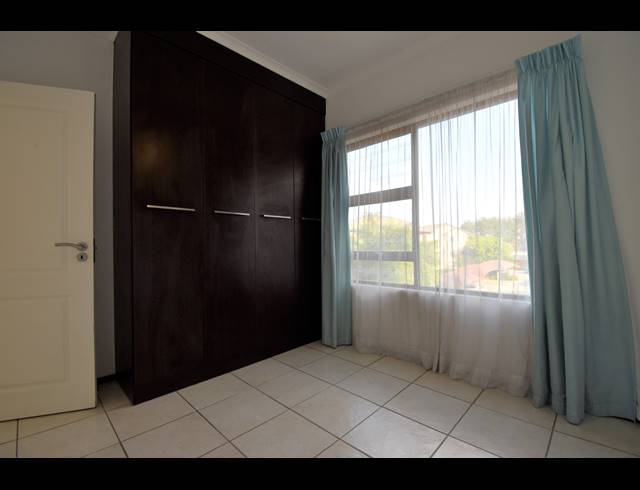 2 BEDROOM APARTMENT FOR SALE IN NORTH RIDING